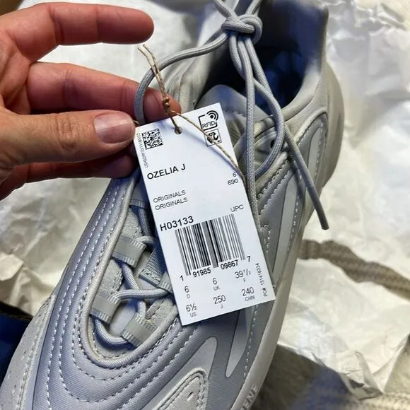 adidas Originals Ozelia