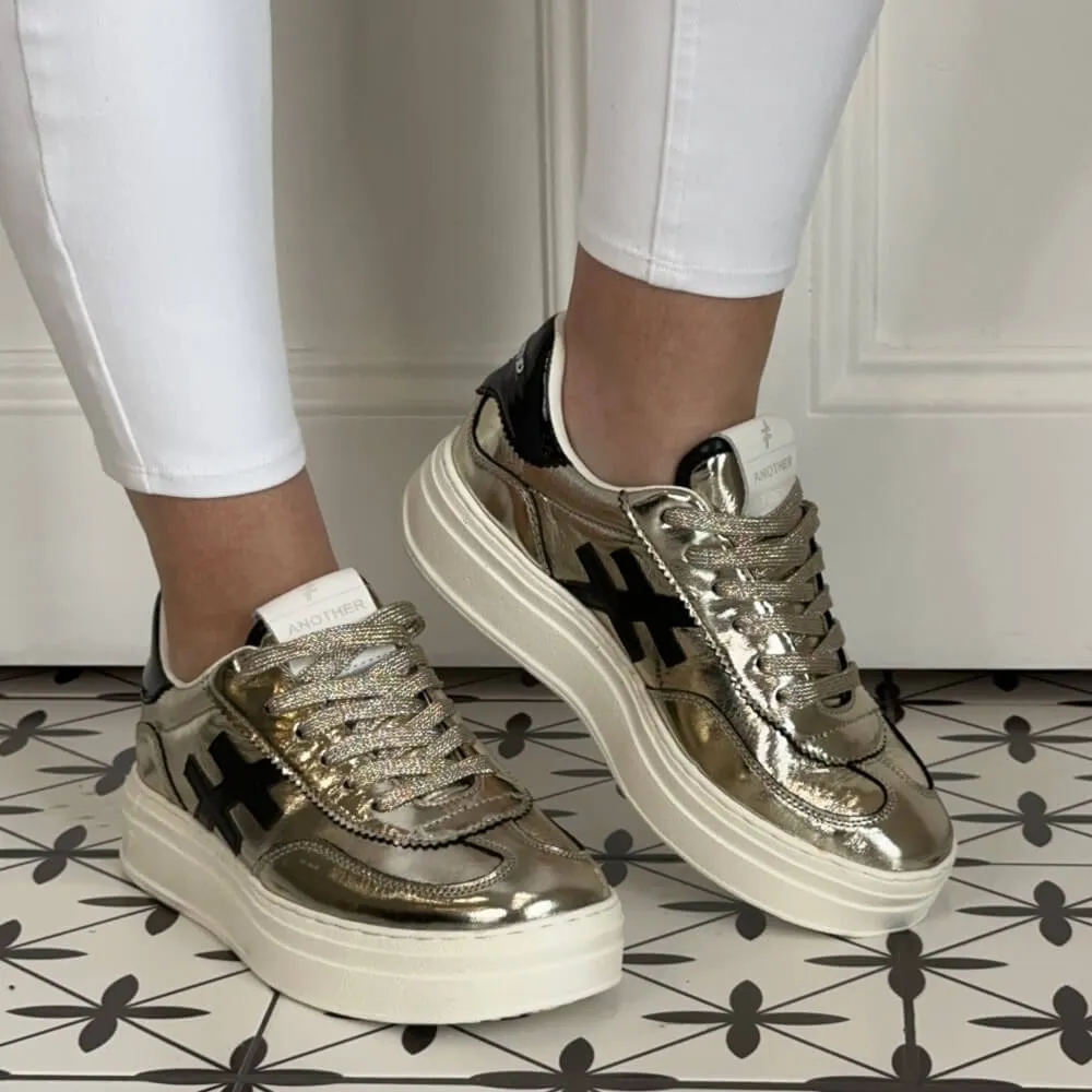 Another Trend Platform Trainer A035-Gold & Black