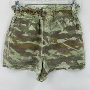 Bella Dahl Kayla Ruffle Wash Shorts in Camo Print Relaxed Fit Size Small