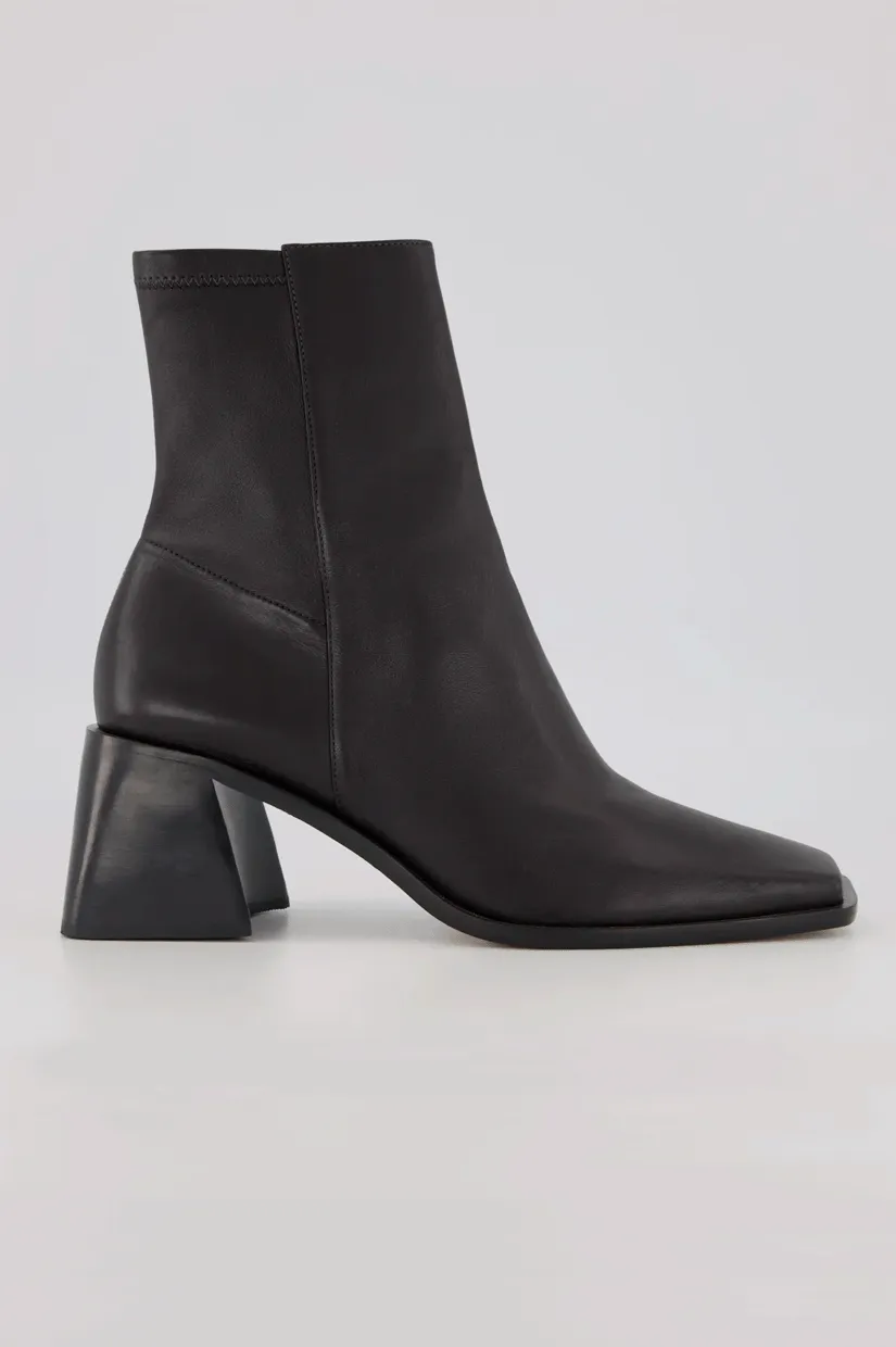 Bronwyn Marilyn - Black