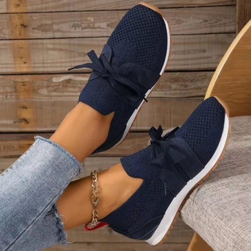 Classic everyday trainers for comfort and versatility for women