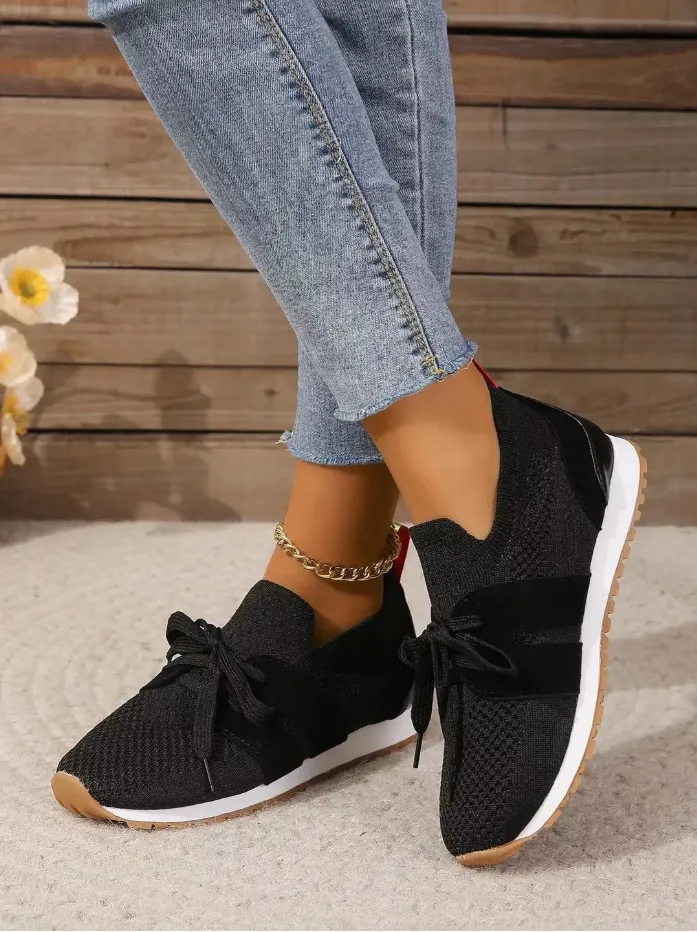 Classic everyday trainers for comfort and versatility for women