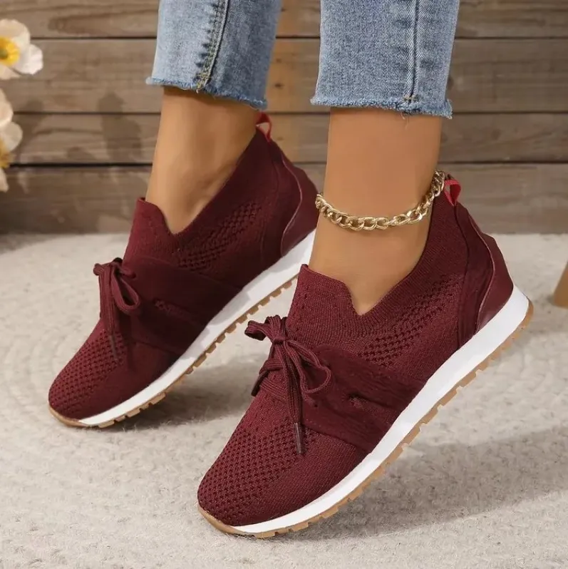 Classic everyday trainers for comfort and versatility for women