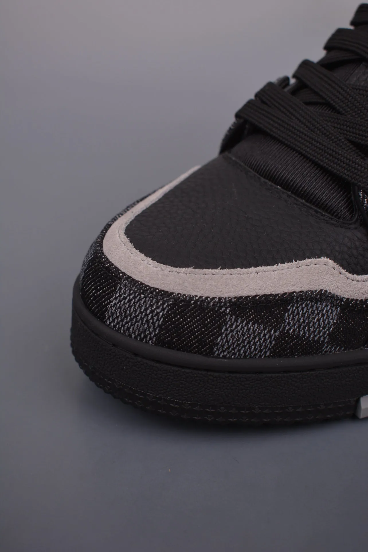 Classic Trainer - Men's