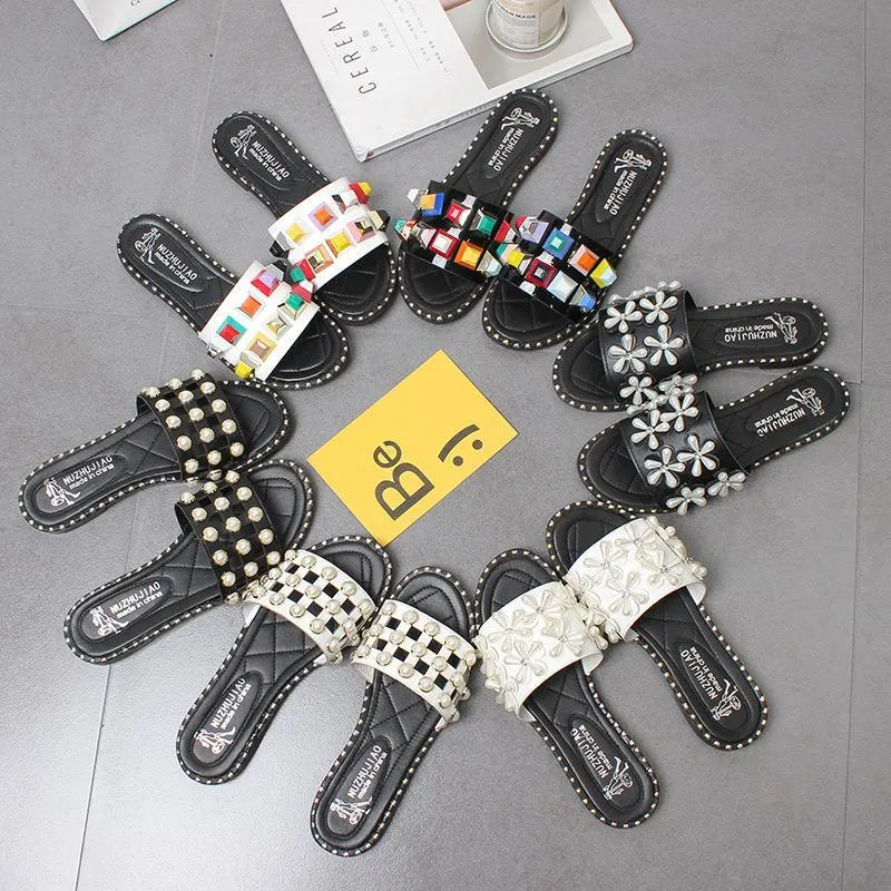 Daisy Dot Slip On Slider Sandals