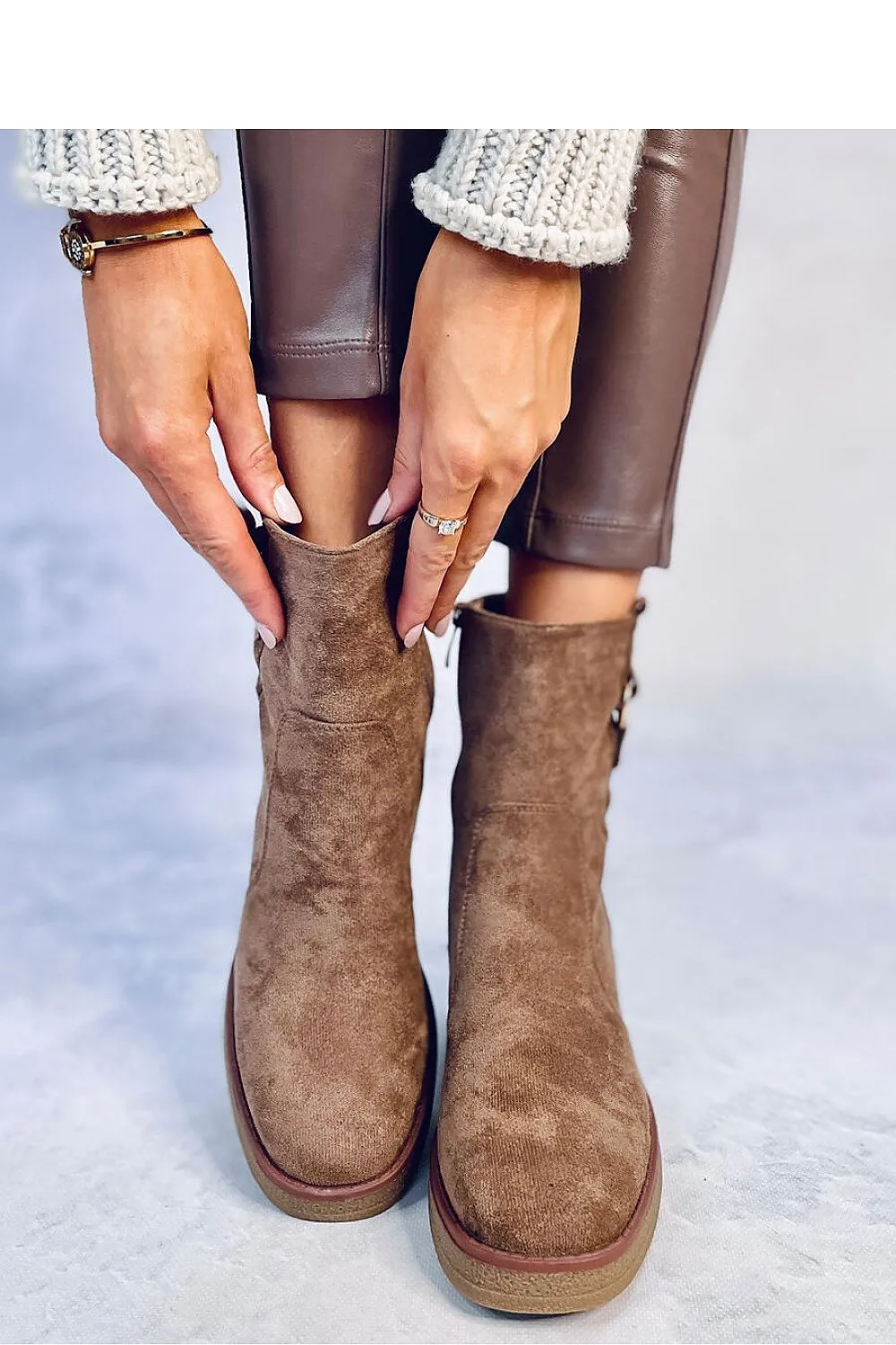 Heel boots