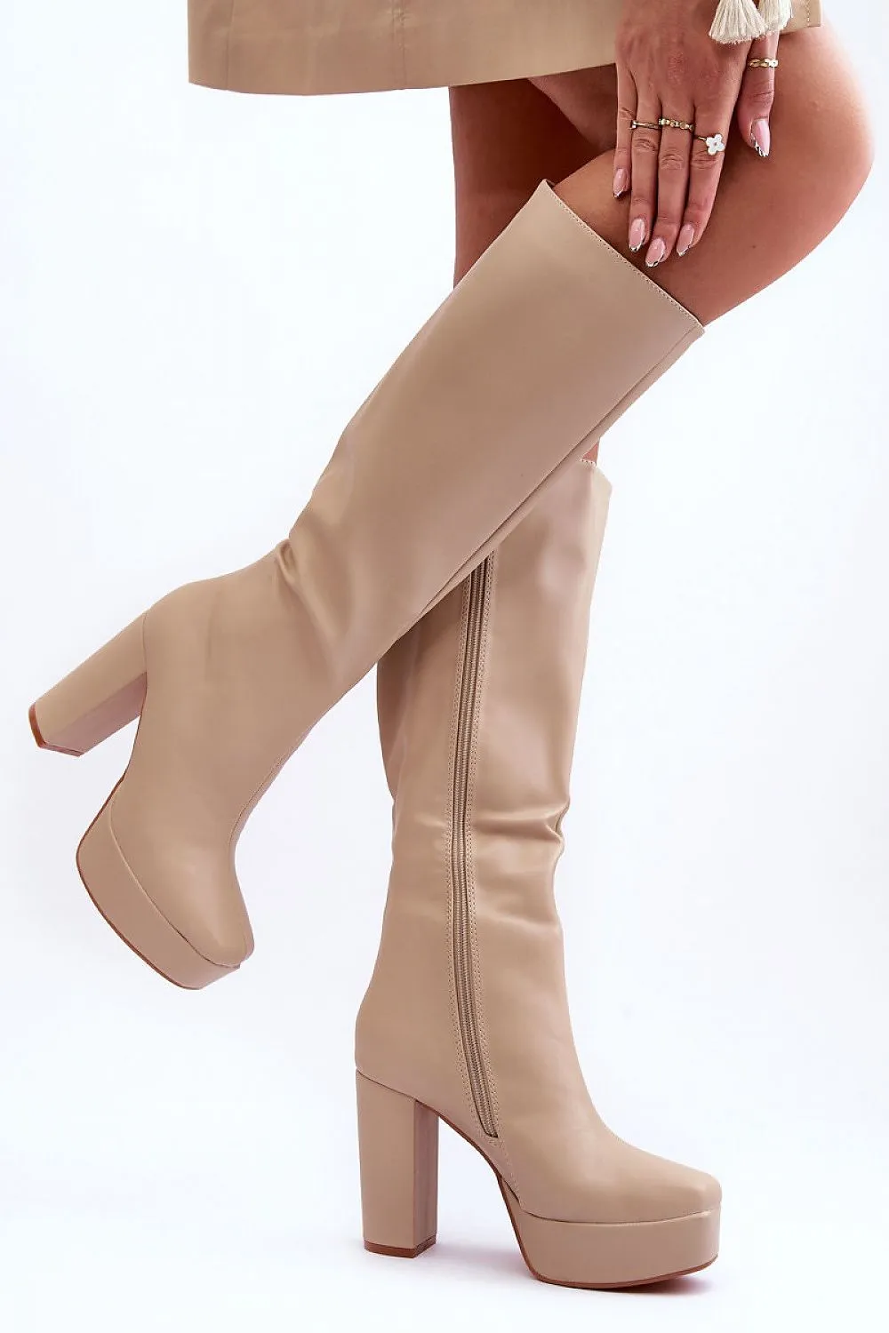 Heel boots