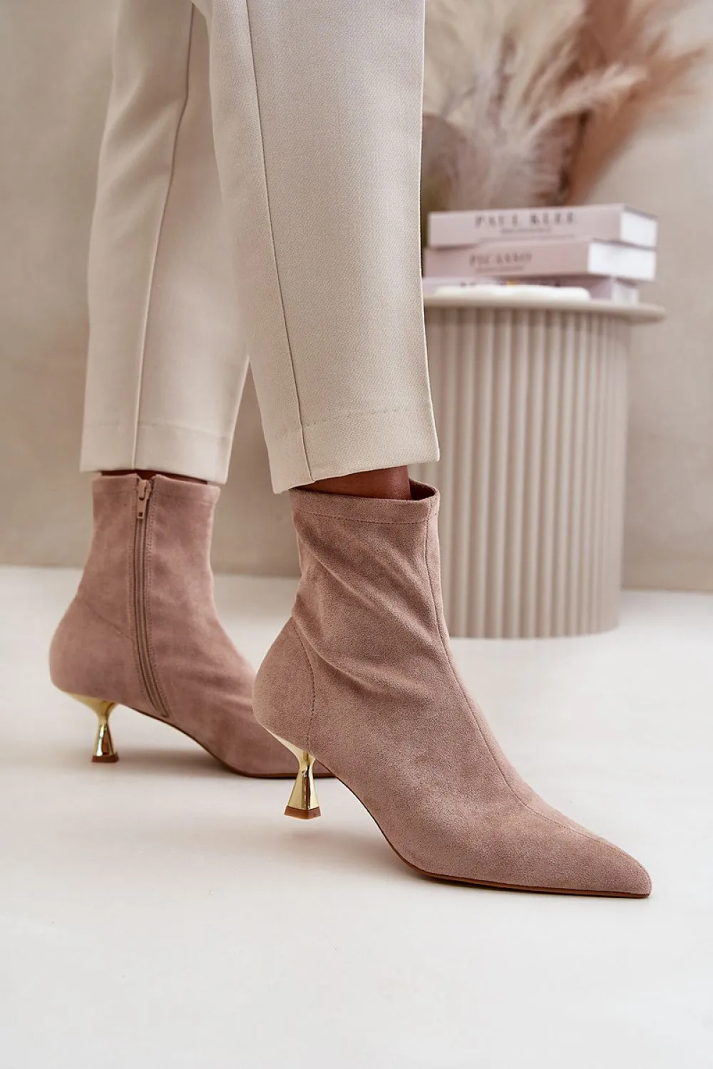 Heel boots