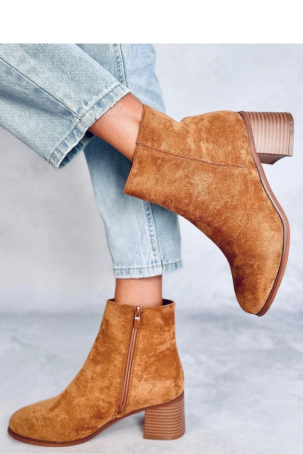 Heel boots