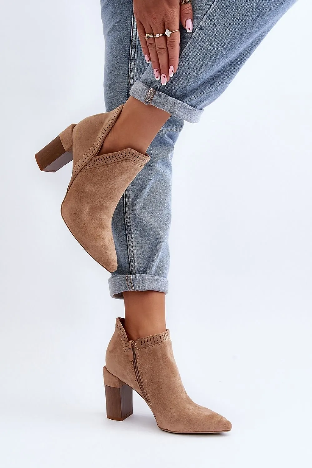 Heel boots