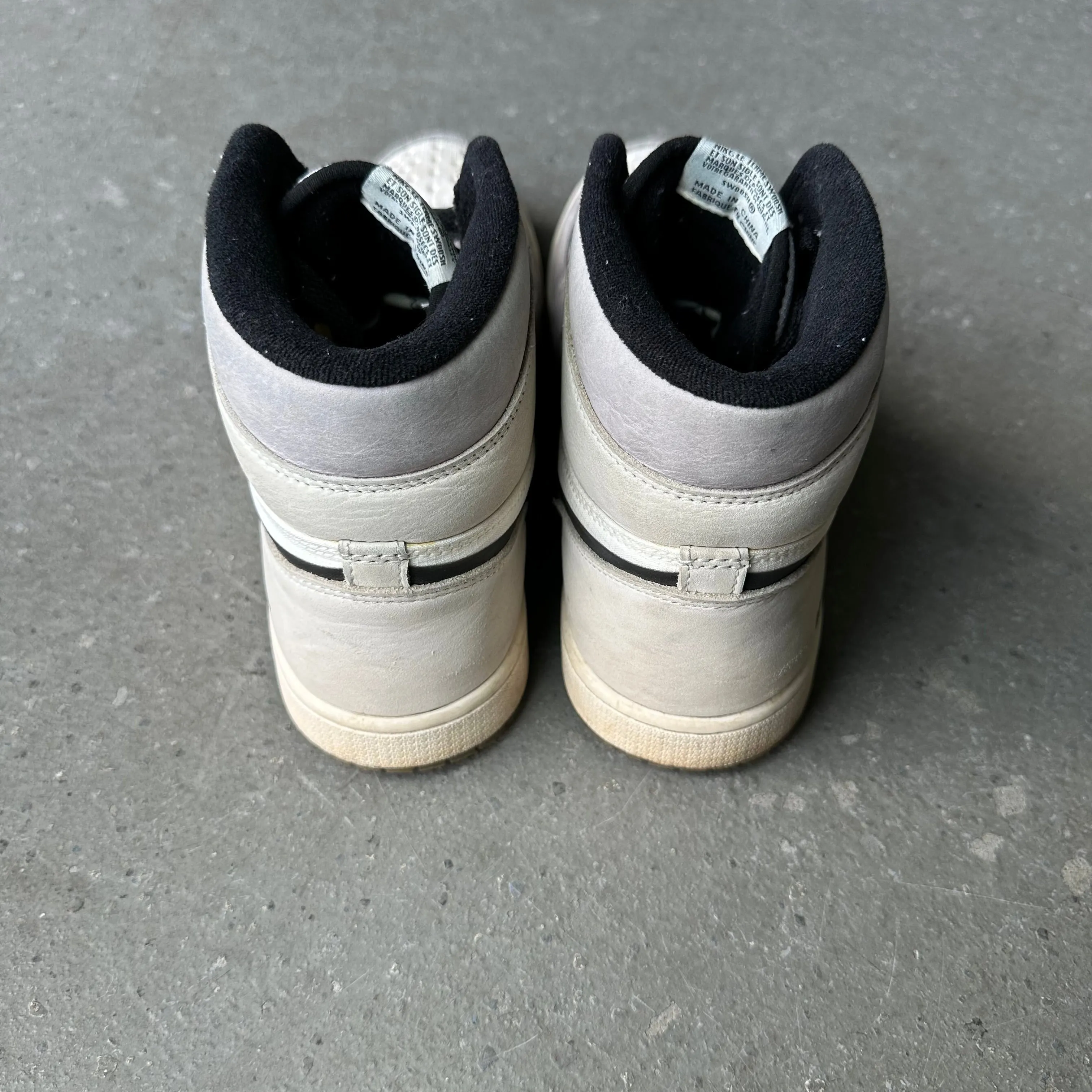 Jordan 1 Retro High Element Gore-Tex Light Bone *pre-owned* (SIZE 10)
