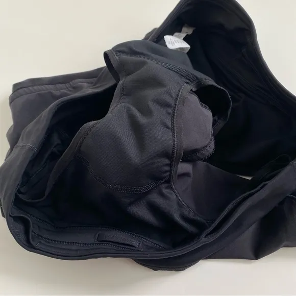 Like NEW Lululemon Black Hottie Hot Running Shorts Womans Size 10 2.5” inseam