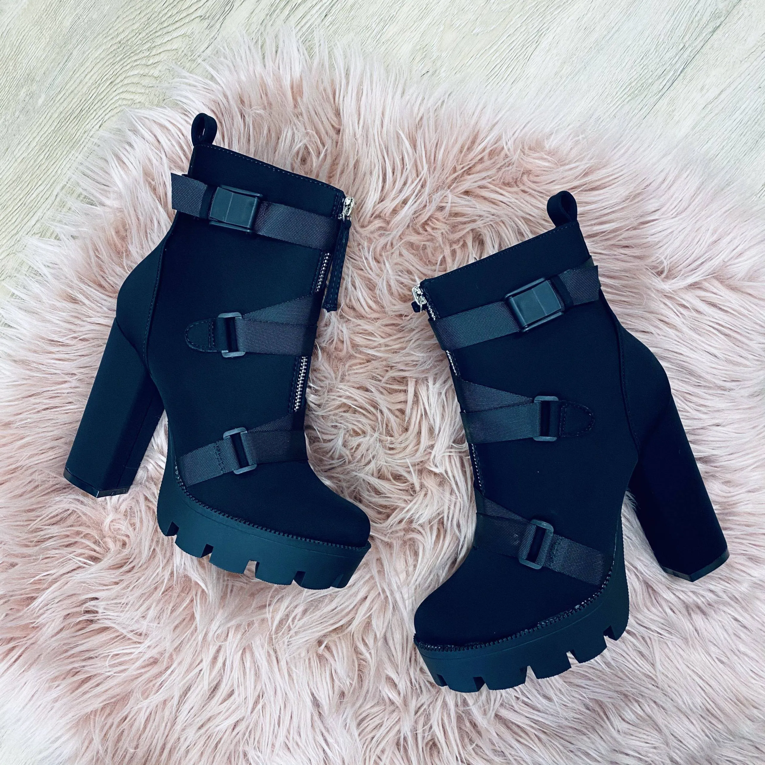 Madani | Classic Heels