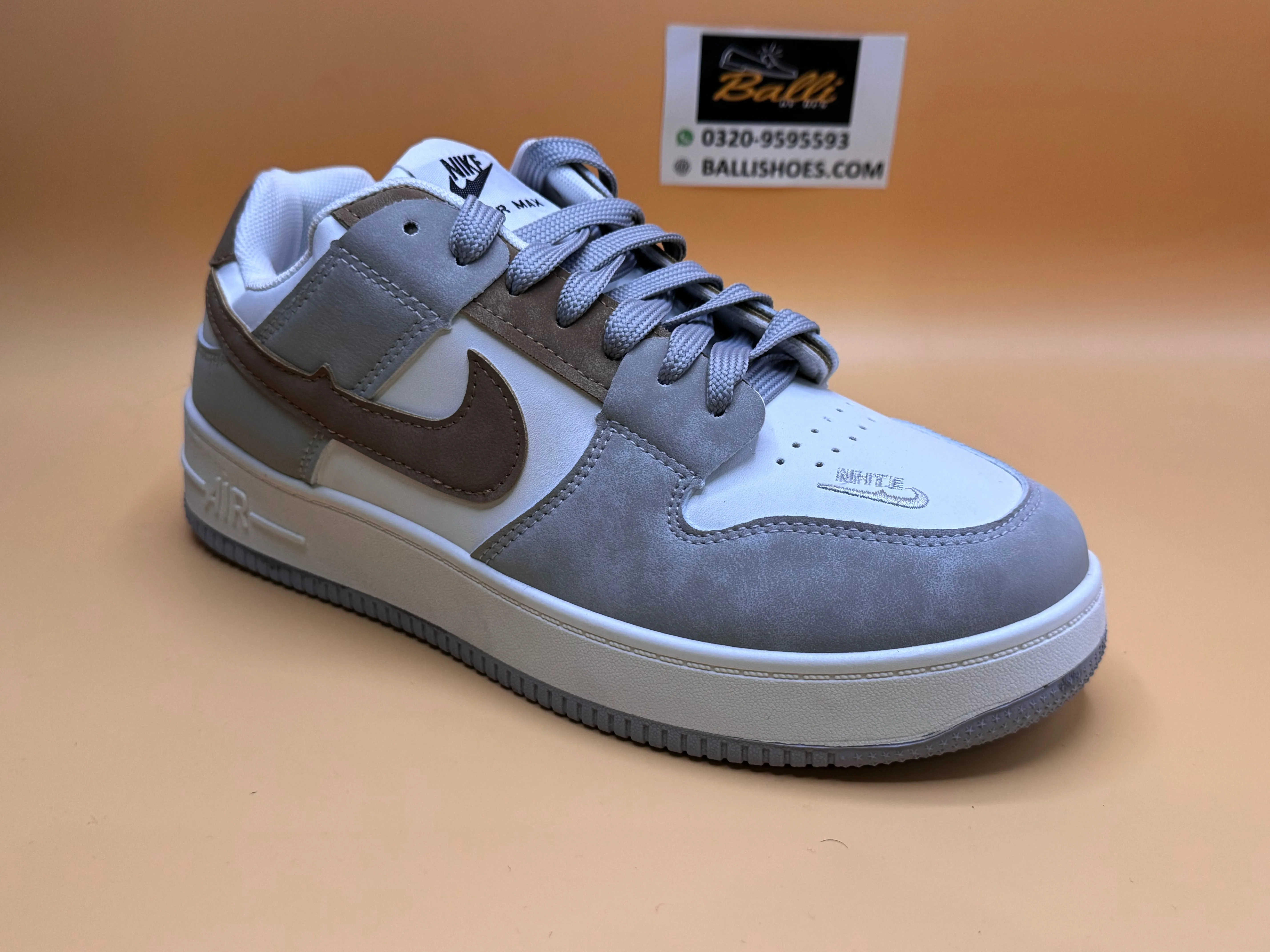 Men’s Chunky Sneakers (Smoky)
