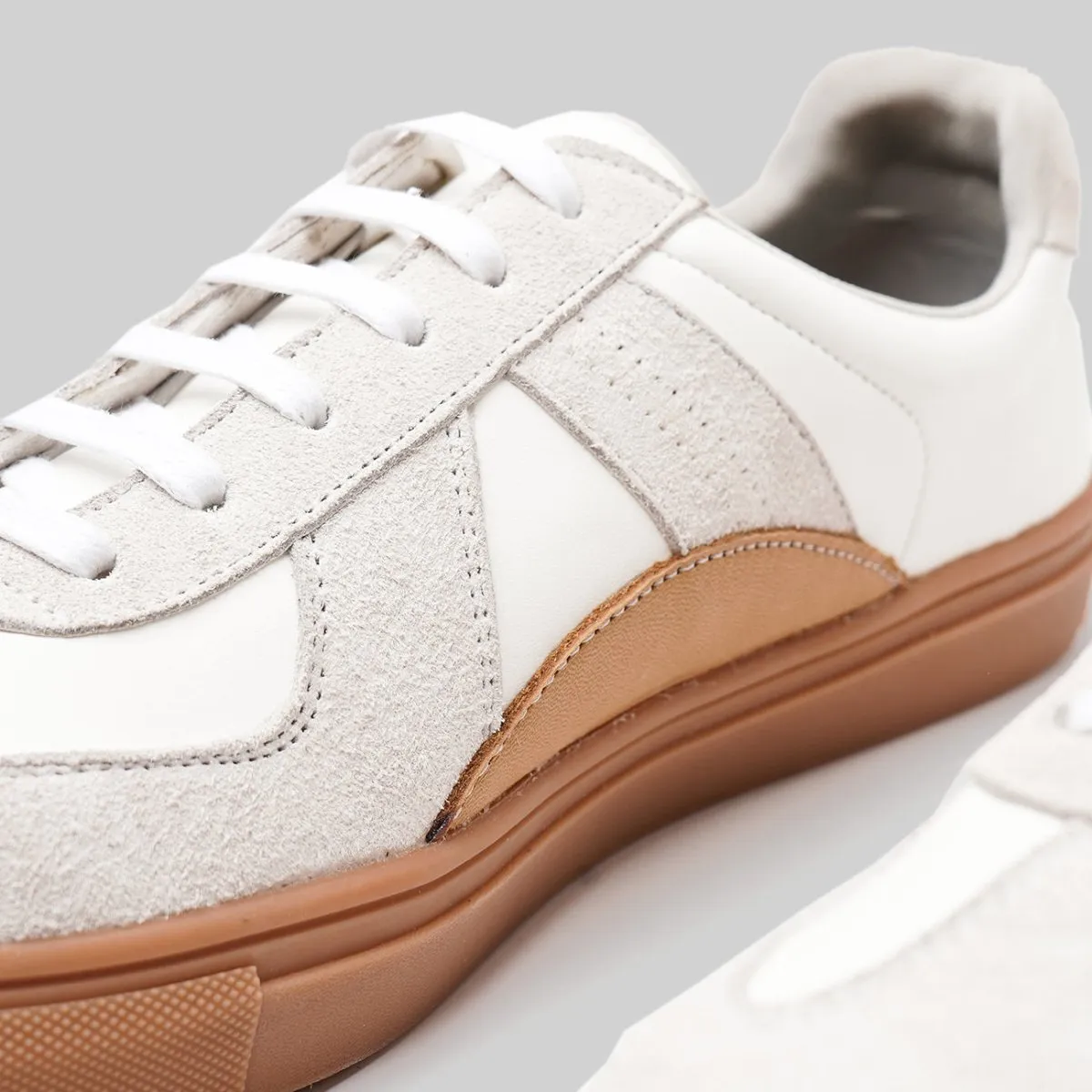 Mono Germany Trainer