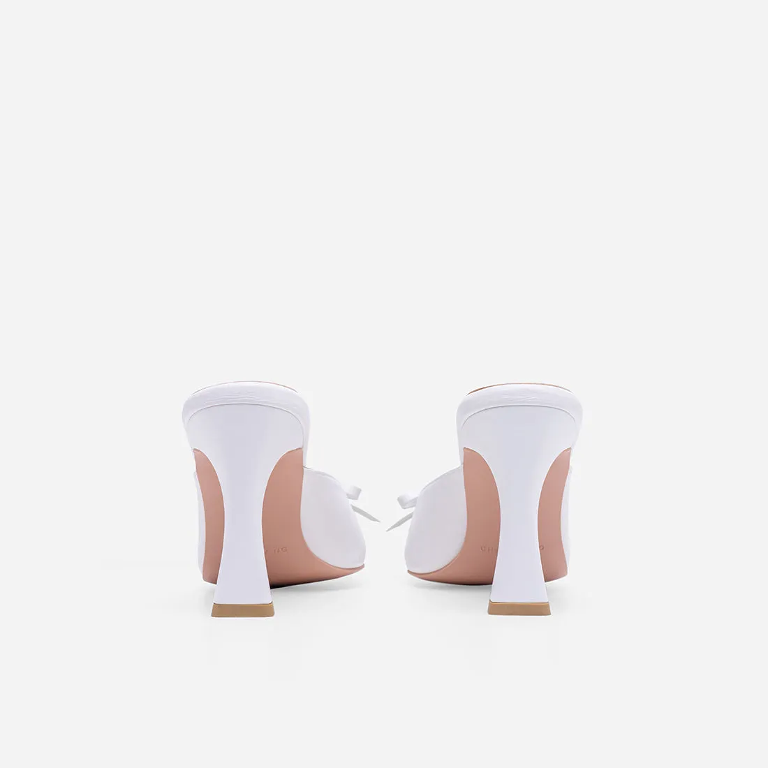 Nadia Mules