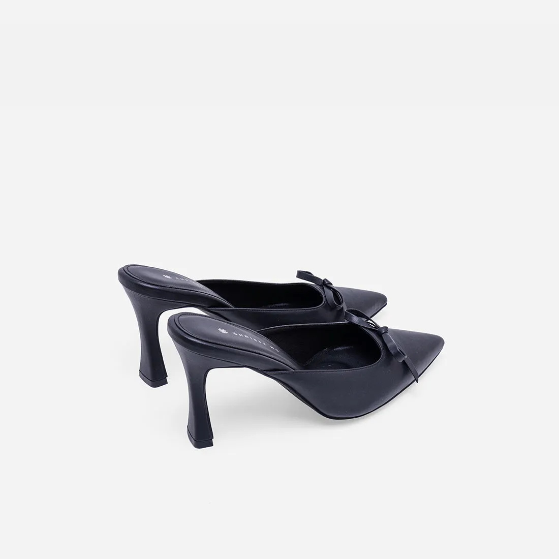 Nadia Mules