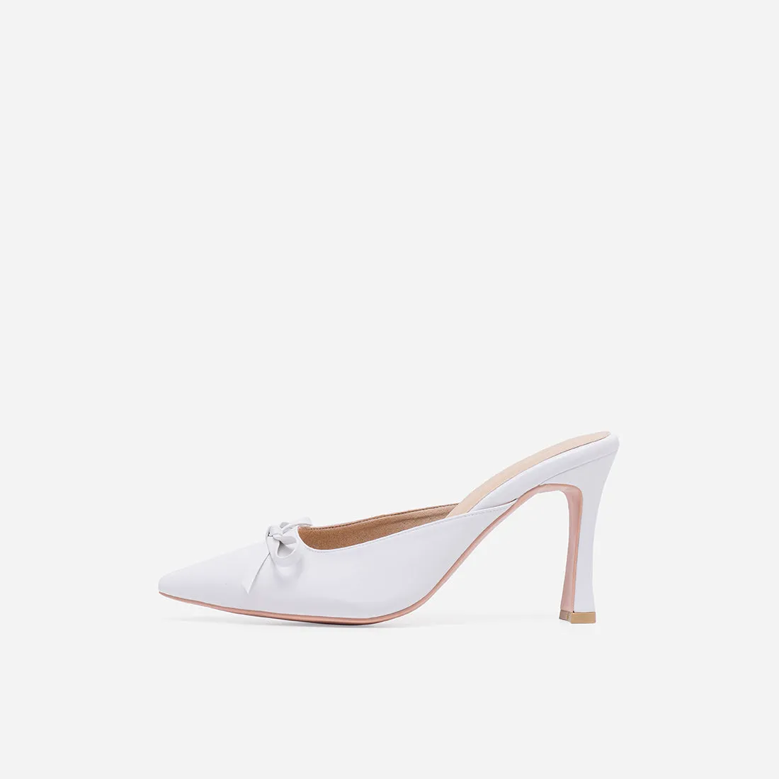Nadia Mules