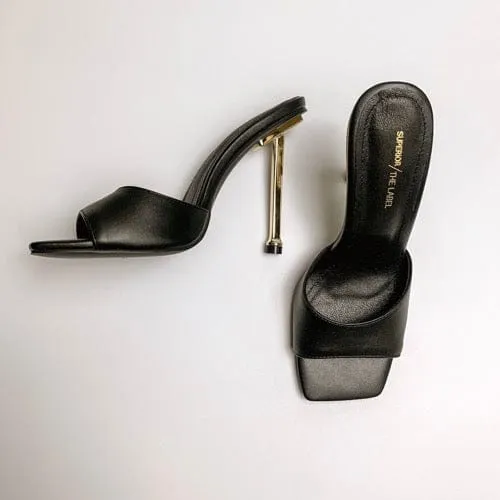 NOIR HEELS