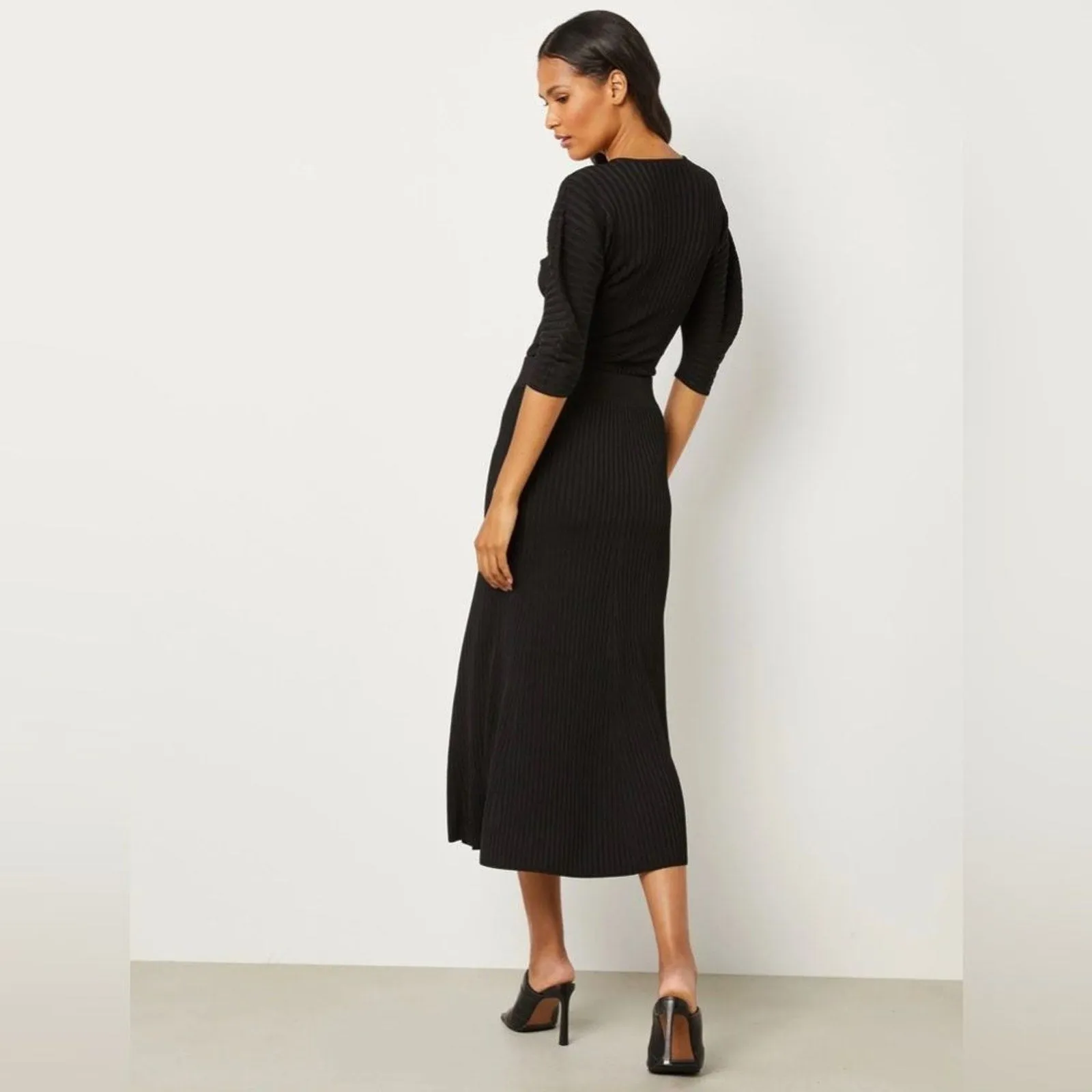 NWT BCBG Women's Jade Ribbed Knit Midi Skirt, Black, Size Small