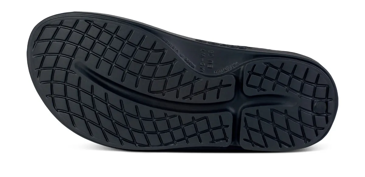 OOahh Sport Black Water Camo รองเท้าเพื่อการฟื้นฟู