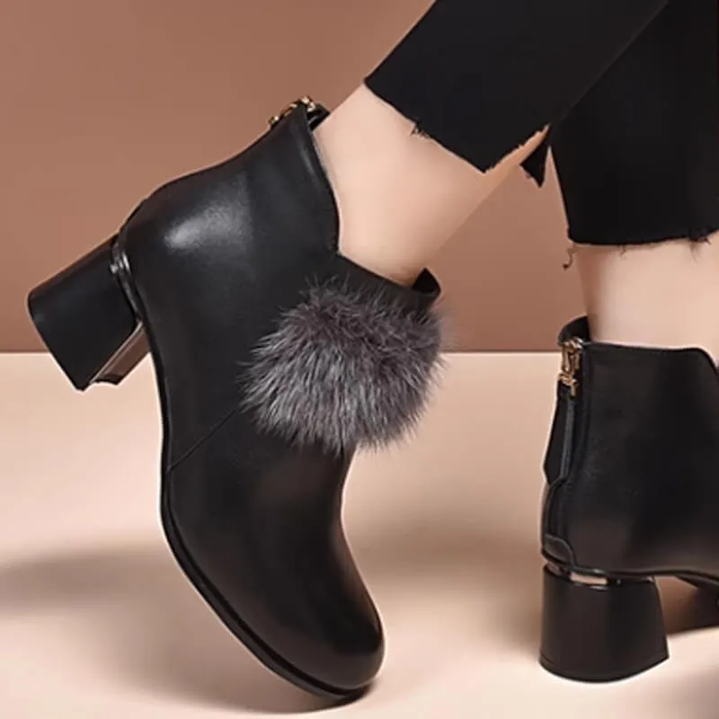[perfect gift]Winter Women's Elegant Chunky Furry Ankle