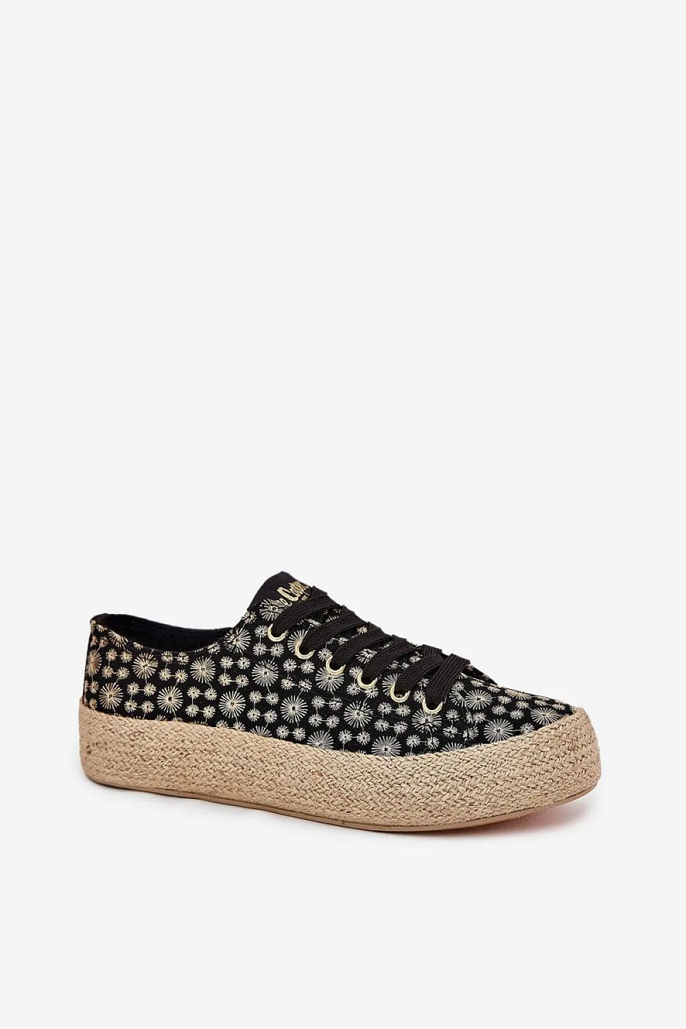 Sneakers Step in style