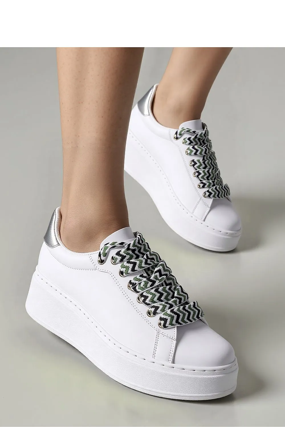 Sport Shoes Inello