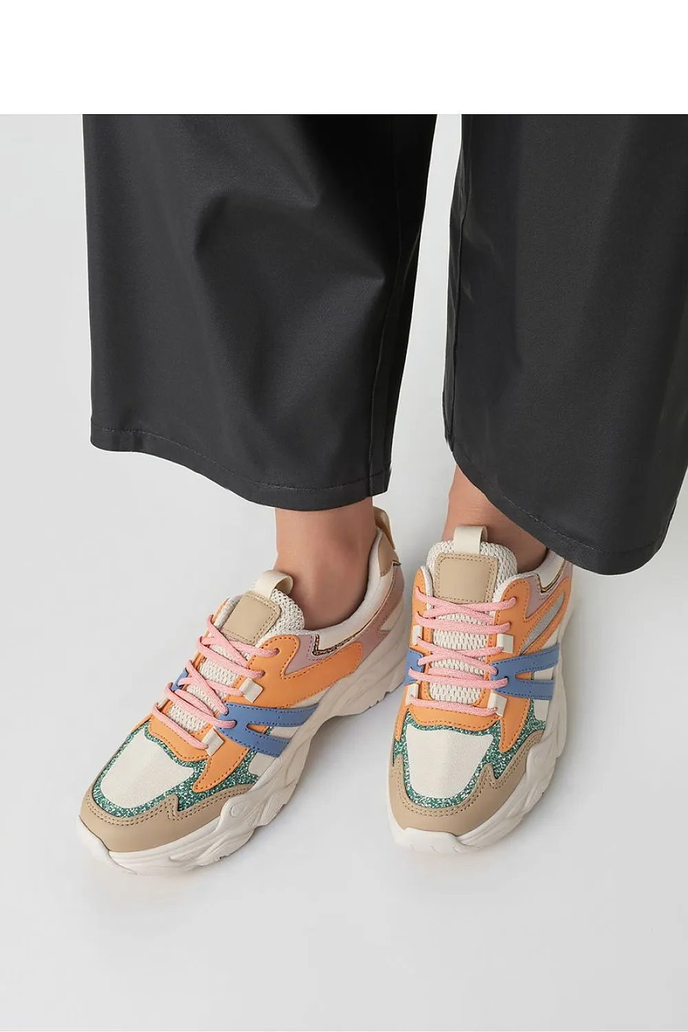Sport Shoes Inello