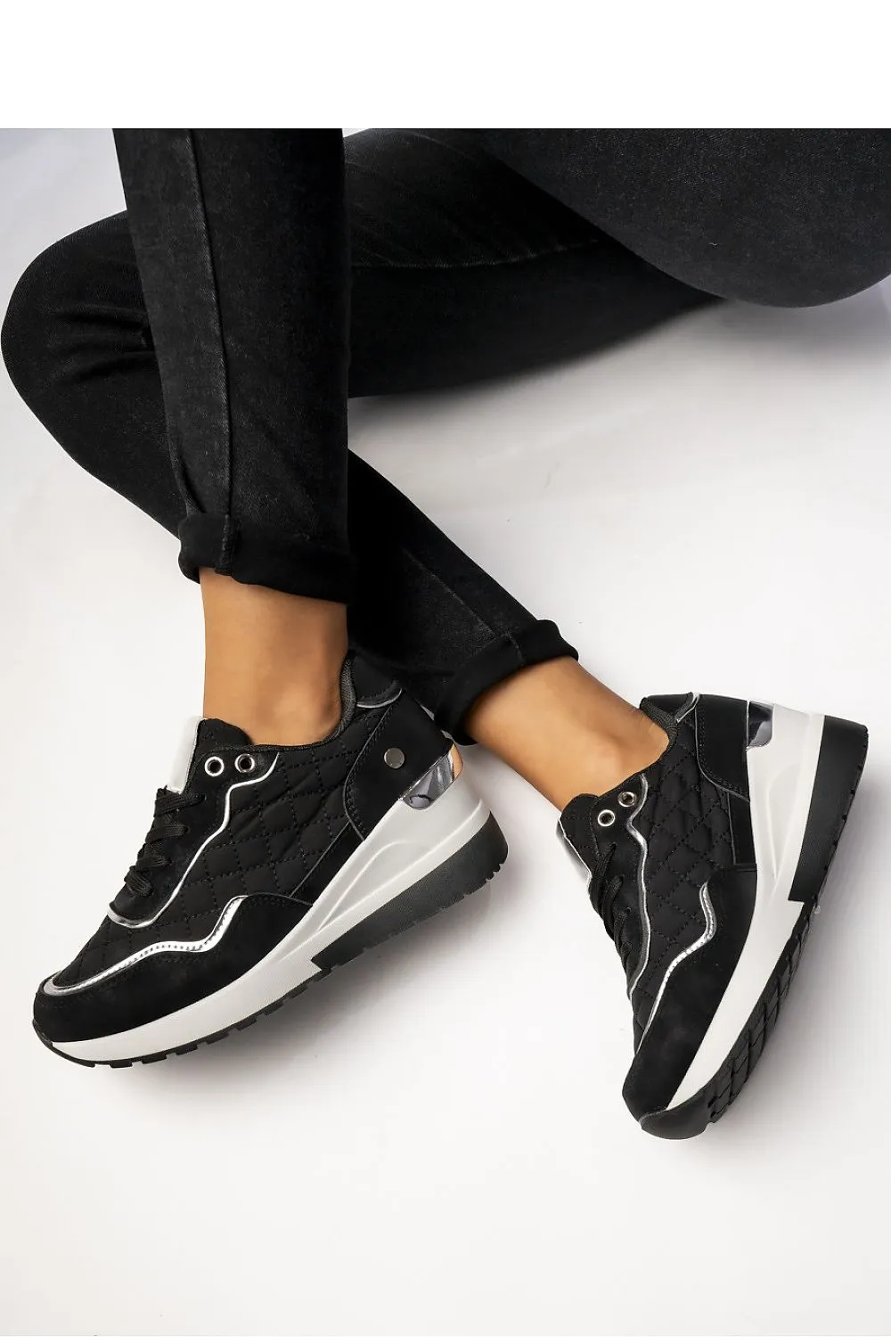 Sport Shoes Inello