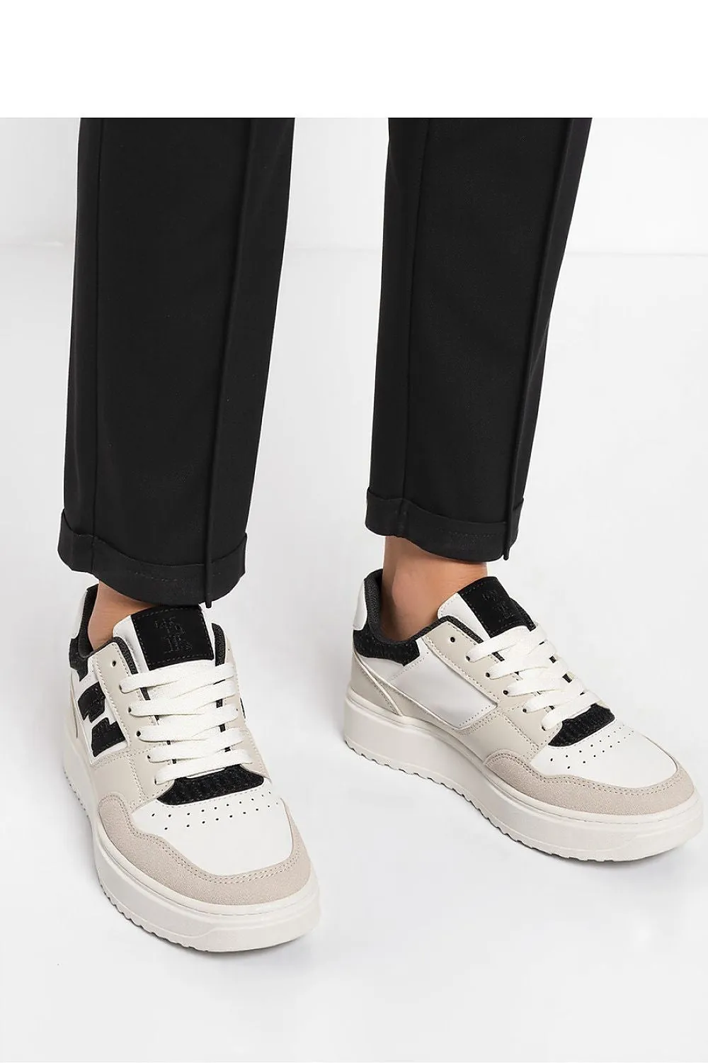 Sport Shoes Inello