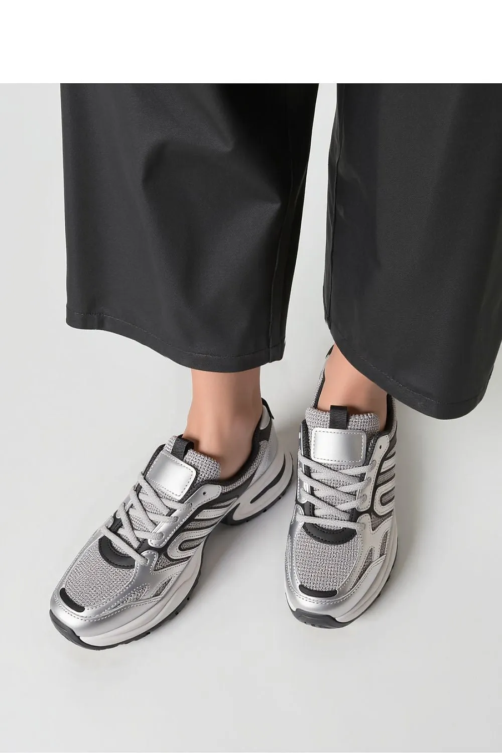 Sport Shoes Inello