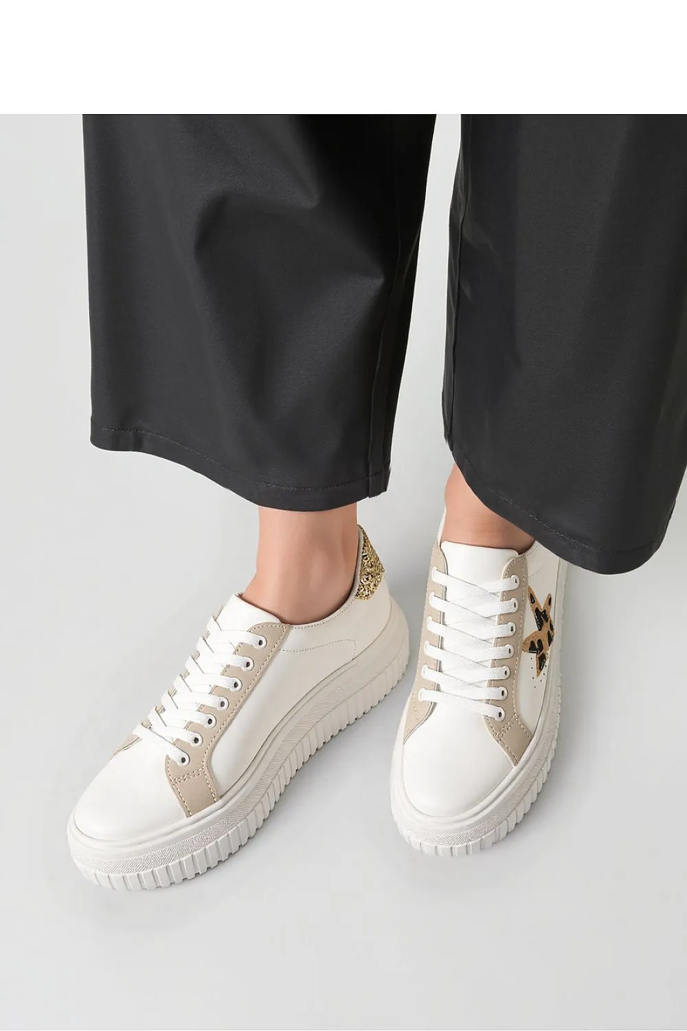 Sport Shoes Inello