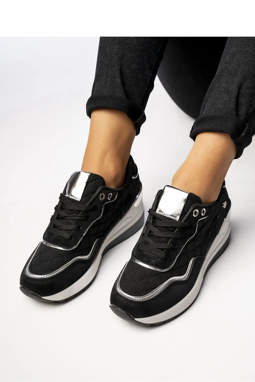 Sport Shoes Inello