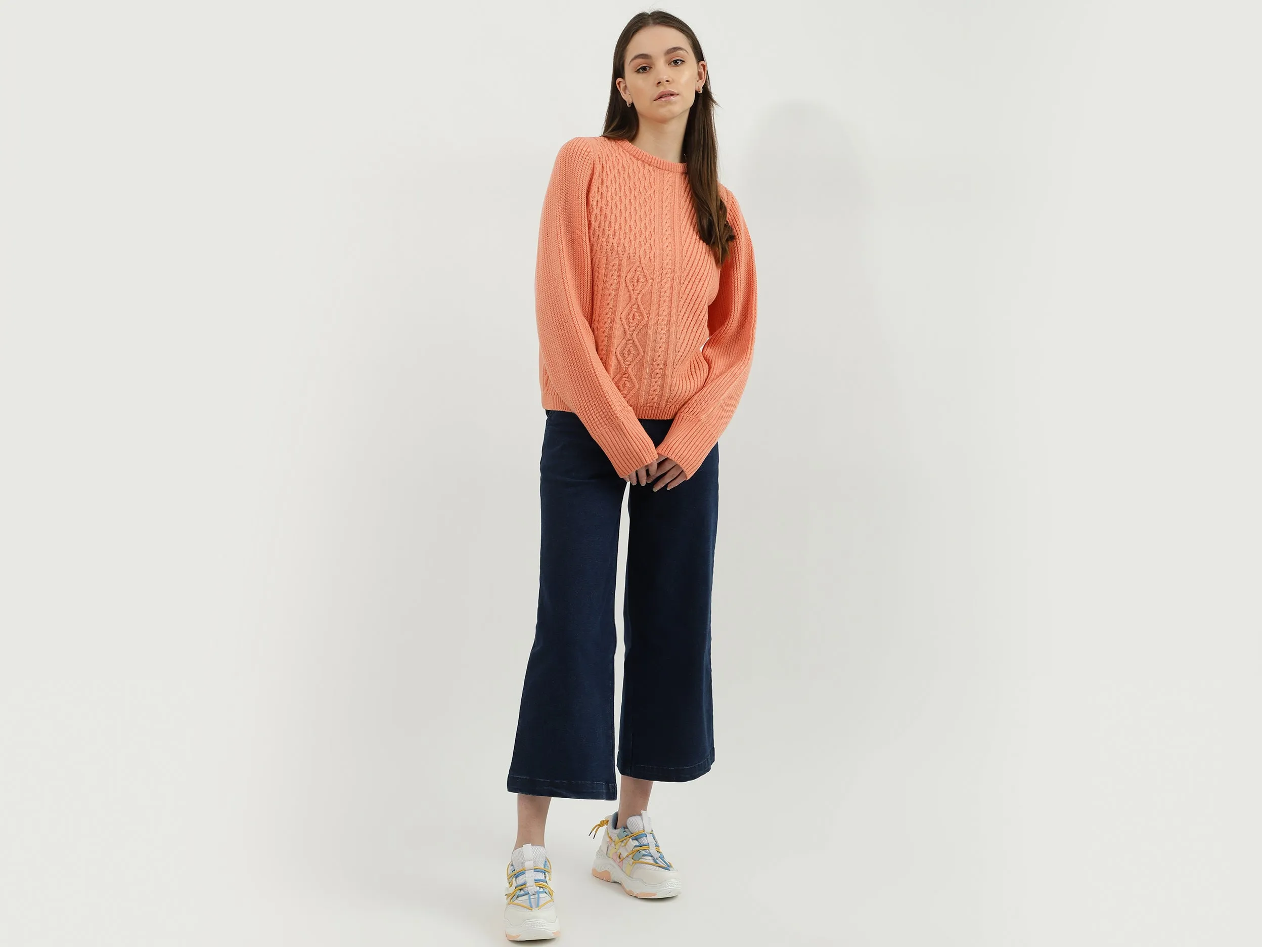 Women Patterned Round Neck Sweater